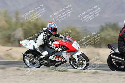 media/Dec-01-2025-Moto Forza (Mon) [[2daa91e15f]]/3-Beginner Group/Session 2 (Turn 7 Inside Pans)/